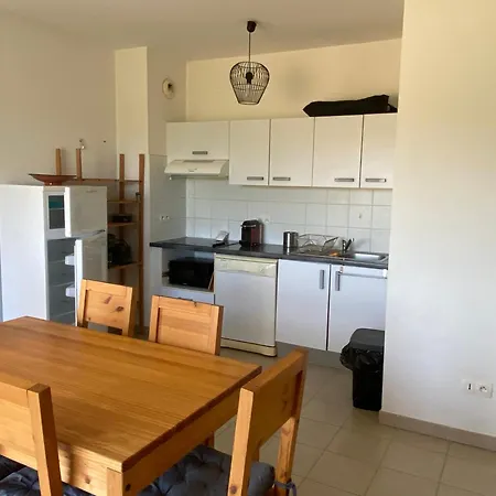 T3 Bord De Aqualinda E55 ポッジョ・メッザナ